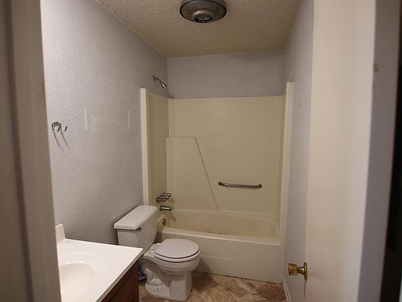5th image of 190 Bland Dr #5