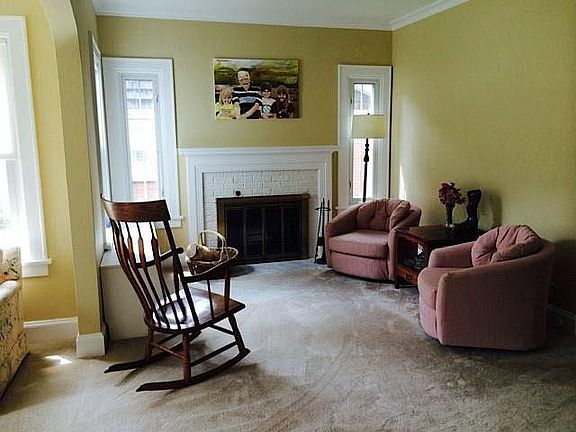 3rd image of 615 Hollywood Dr