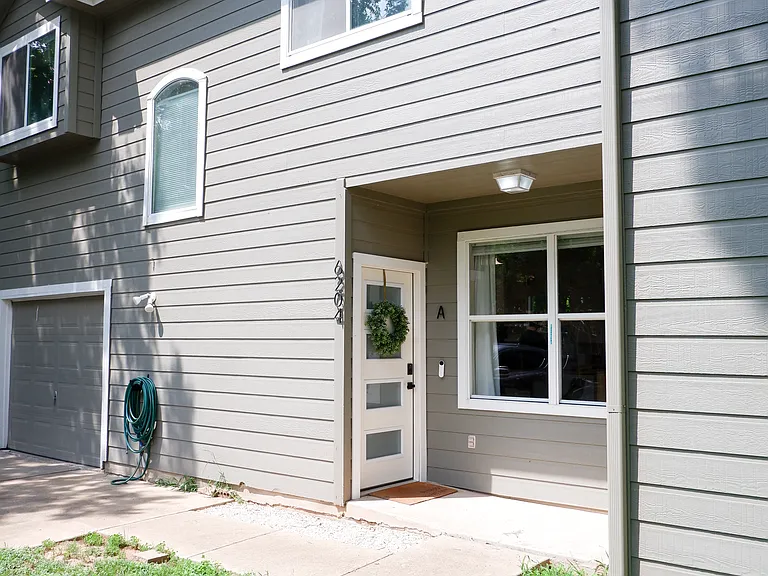 6204 Stiles Cv — Photo 31
