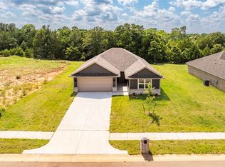 4680 Lincoln Lndg, Harrah, OK 73045
