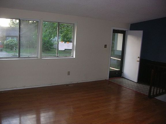 2nd image of 4301 Park Forest Dr