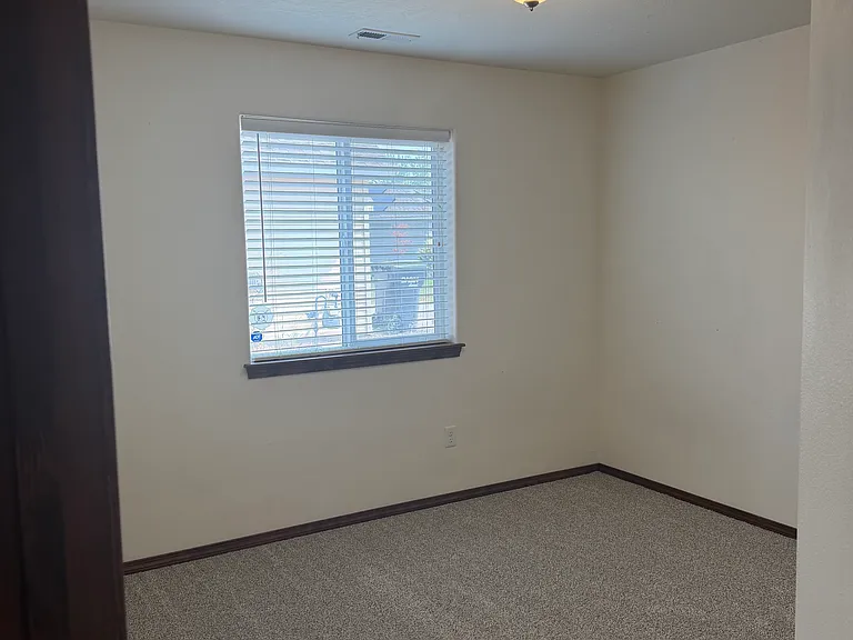 5512 Leon Ct — Photo 7
