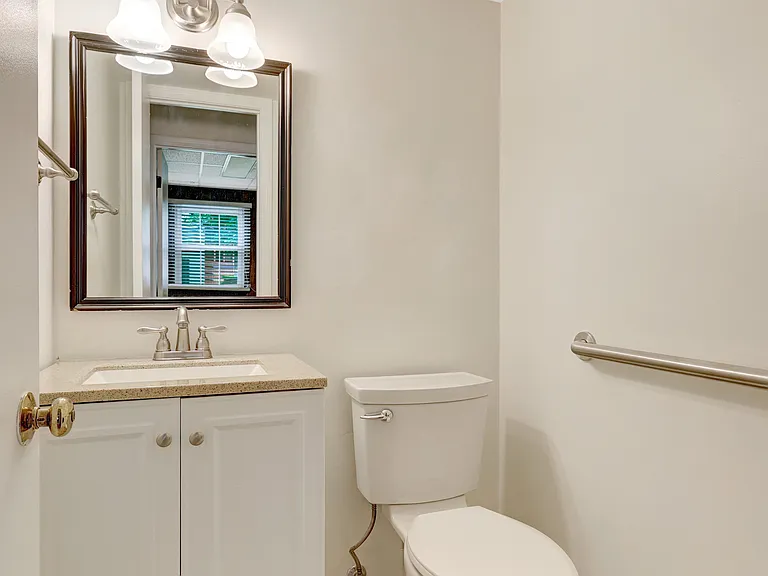 615 Kearney Ct SW — Photo 17