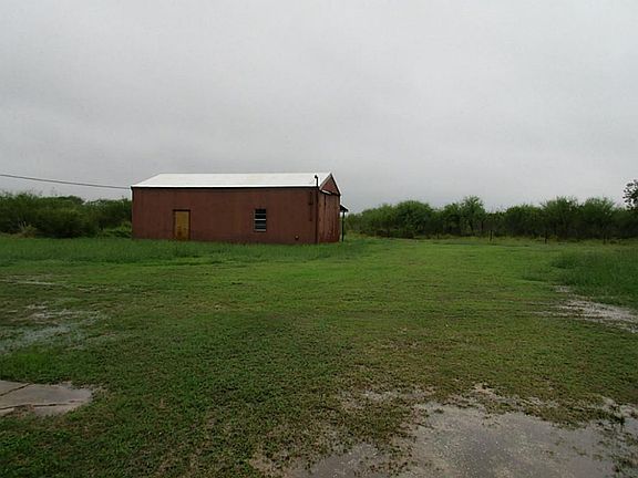 4th image of 1706 W Bay Ave