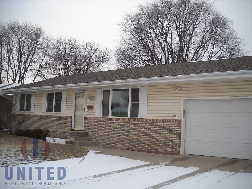 1st image of 319 E 34th St