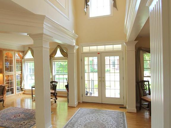 3rd image of 3701 Glen Eagles Dr