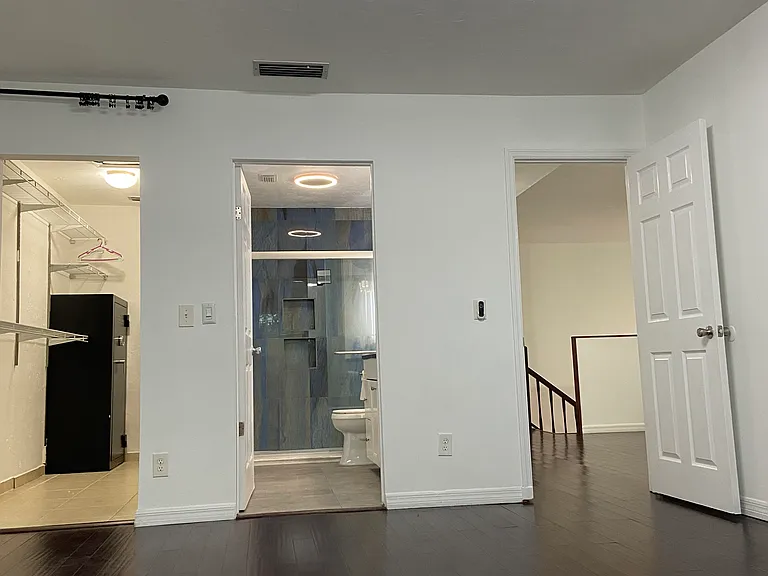 7022 Edgemere Ter — Photo 35