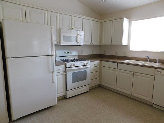 5th image of 2351 Camden Ter