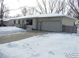 4105 S Drexel Dr, Sioux Falls, SD 57106