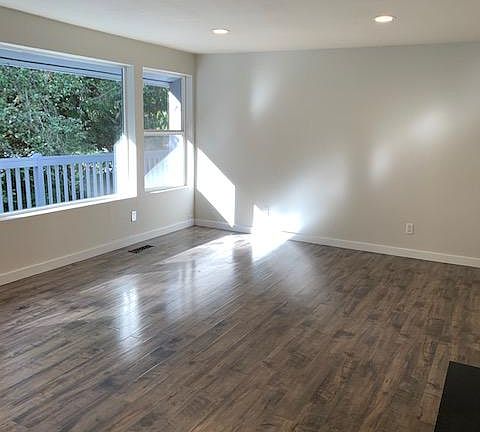5th image of 749 Wynwood Dr