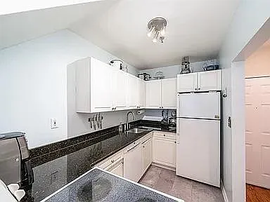 232 Monroe St #2FS — Photo 6