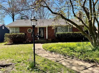 42 Villawood Ln, Saint Louis, MO