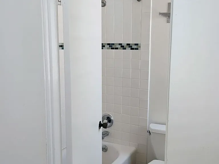 1534 Thomas Ave — Photo 11