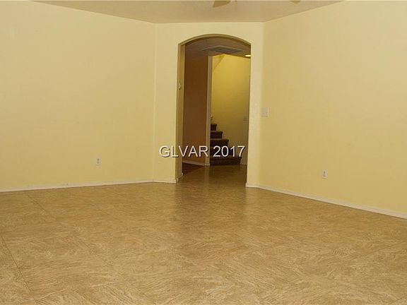 4th image of 5985 Ambleshire Ave