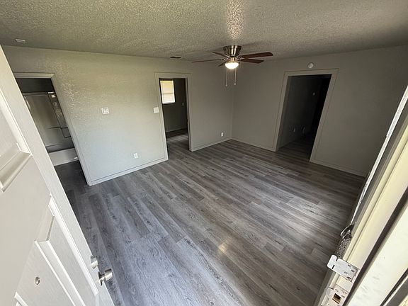 2nd image of 5001 Flamingo Rd