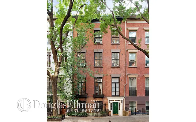 Rented by Douglas Elliman | media 29