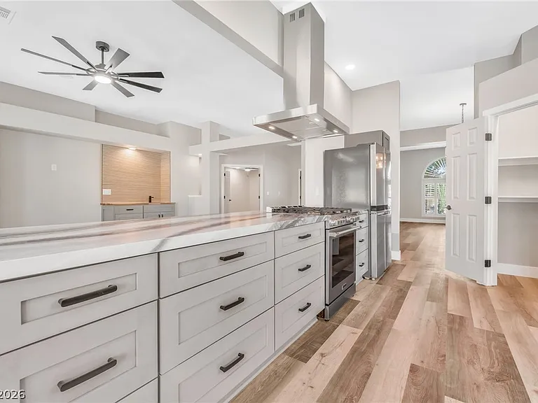 5121 Burr Oak Dr — Photo 10