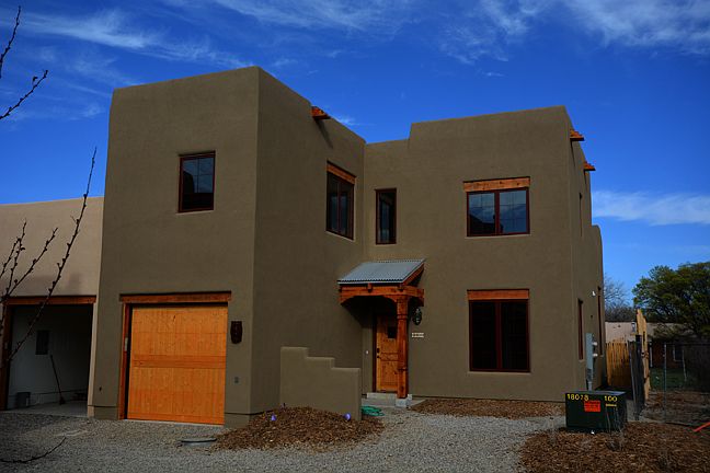 1st image of 406b Apache Street #14