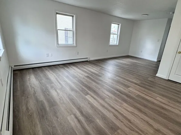 17 Bassett street, 17 Bassett St #A, Lowell, MA 01852