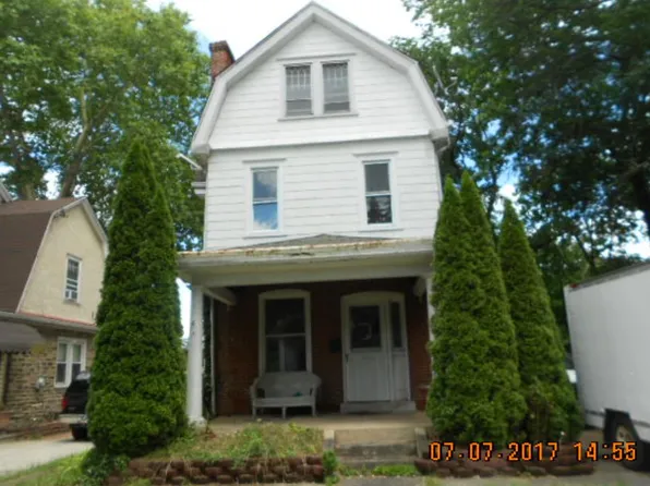 211 E 24th St, Chester, PA 19013