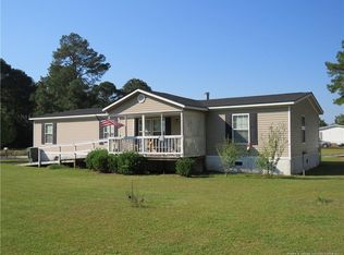 8 Frontier Dr, Parkton, NC 28371