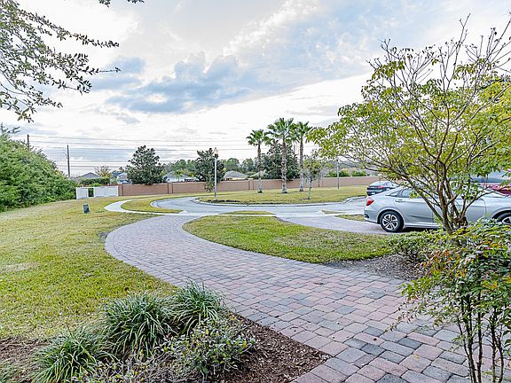 3rd image of 10600 Savannah Plantation Ct