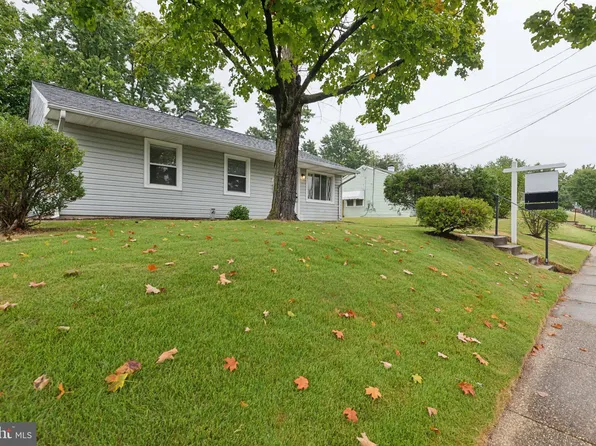 1002 Shelby Dr, Oxon Hill, MD 20745