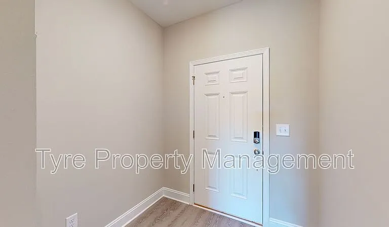 2608 Sailor Rose Ln #B — Photo 32