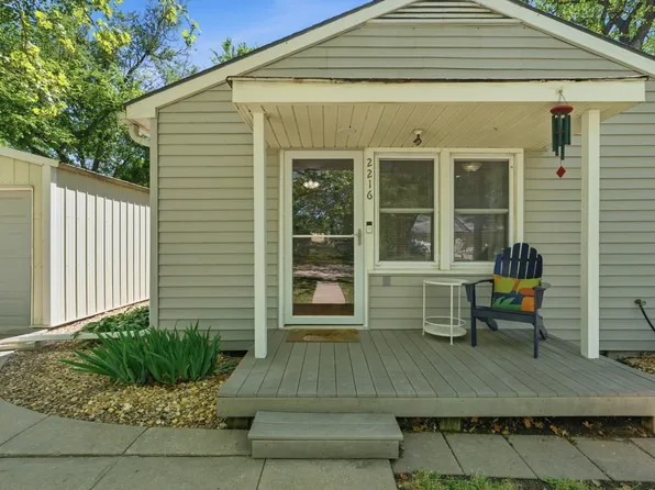 2216 Sloan St, Manhattan, KS 66502
