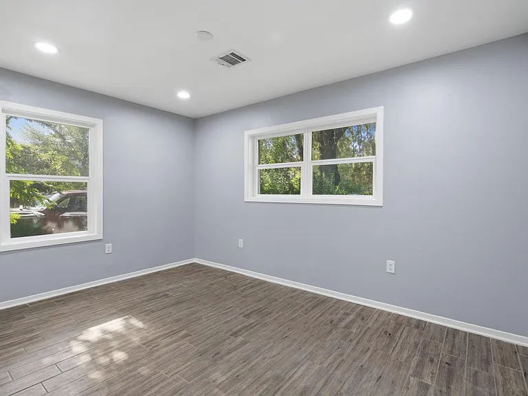 7022 Neff St — Photo 11