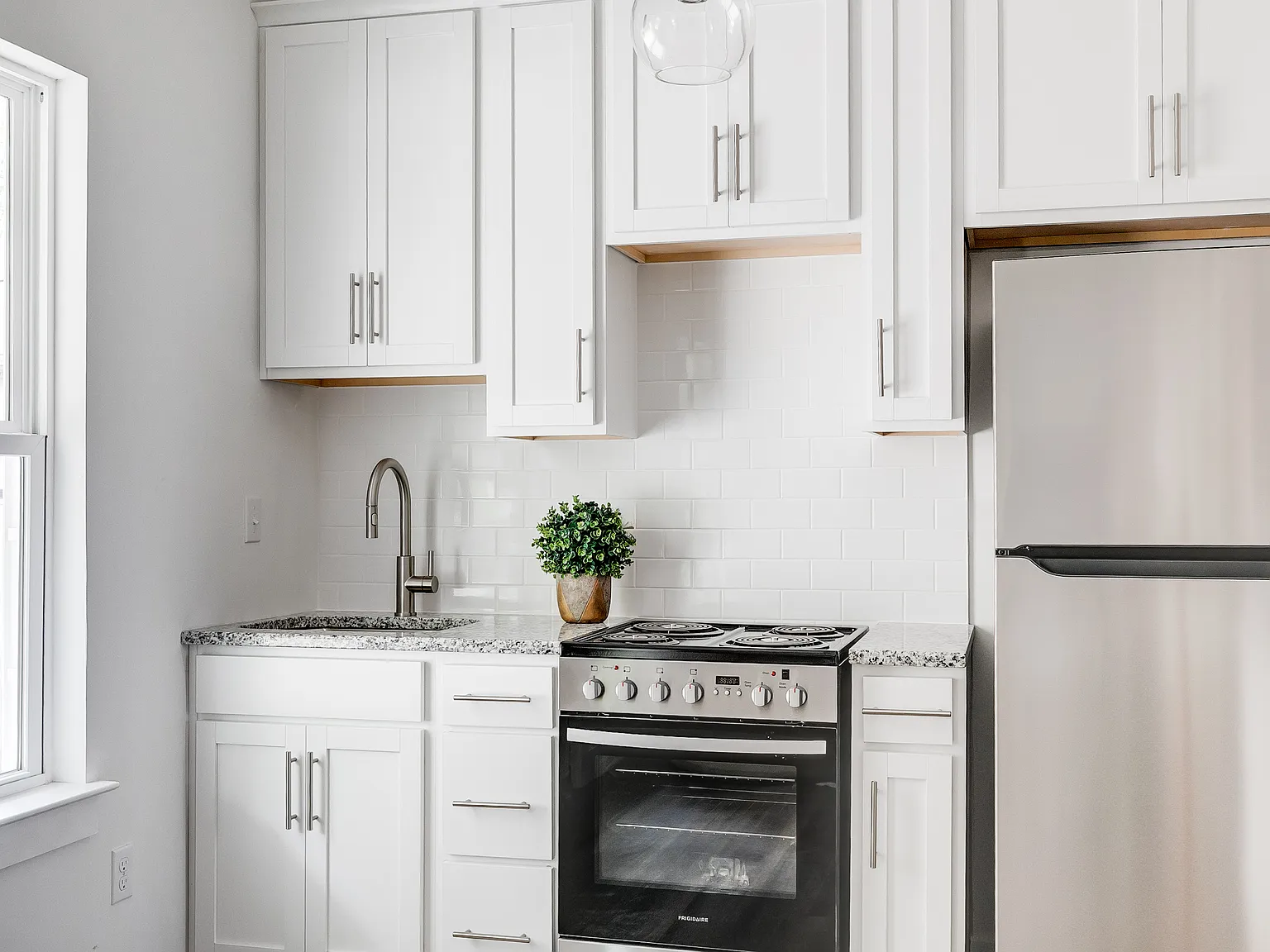2 bed, 500 sqft, $1,709 — Photo 3
