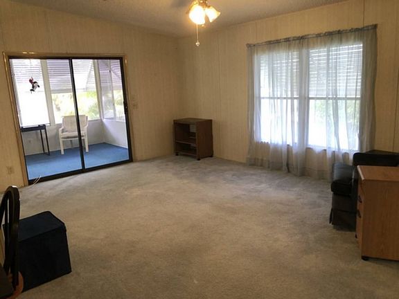 3rd image of 318 Winter Garden Ct