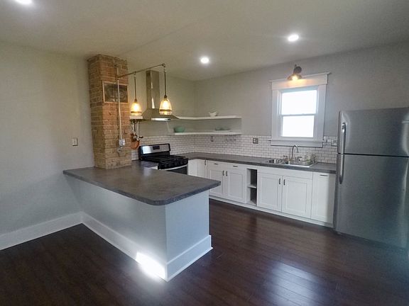 4th image of 118 Holly Ave