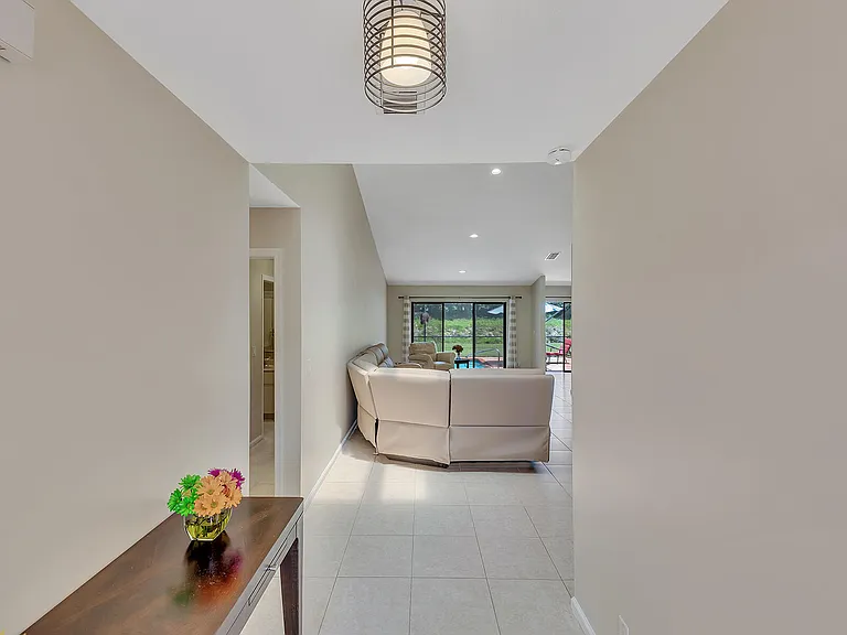 7747 Villa Nova Dr — Photo 4