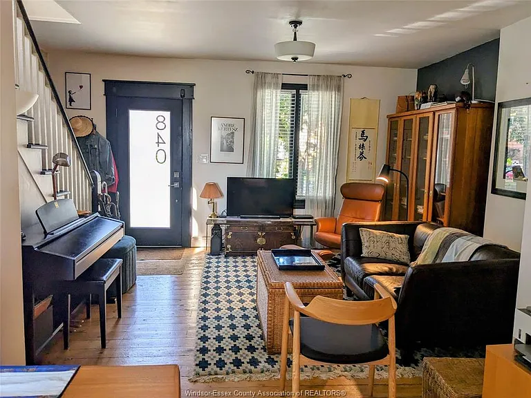 840 Monmouth Rd — Photo 3