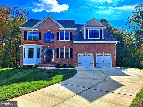 4th image of 200 Lismore Dr