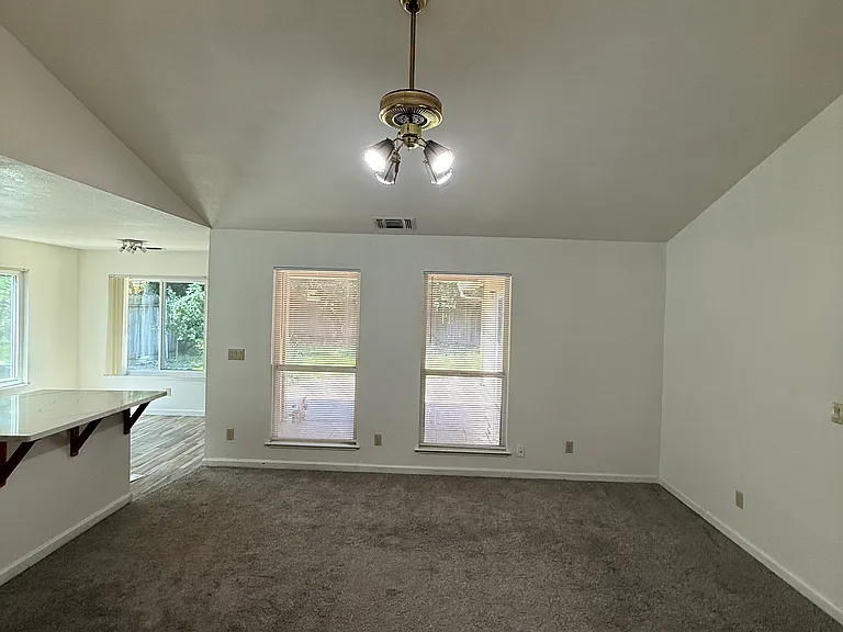 3109 Joellen Ct — Photo 27