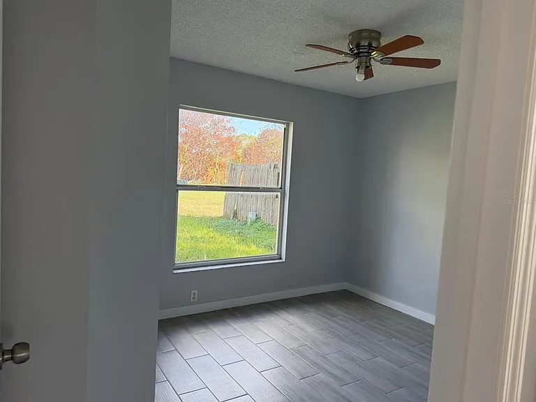 11527 Wingham Ct — Photo 3