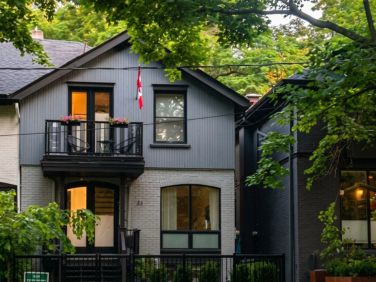 3 bed, $5,800 — Photo 1