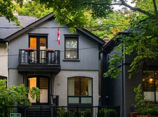21 Hillcrest Ave, Toronto, ON M2N 7K2