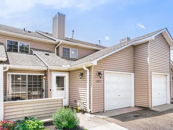 1915 E 122nd St, Burnsville, MN 55337