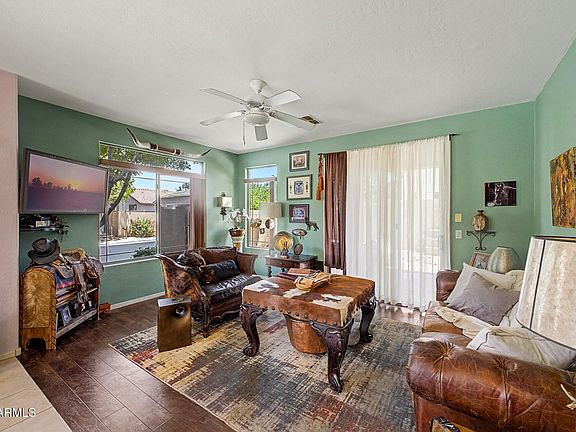 5th image of 1261 E WEATHERBY Way