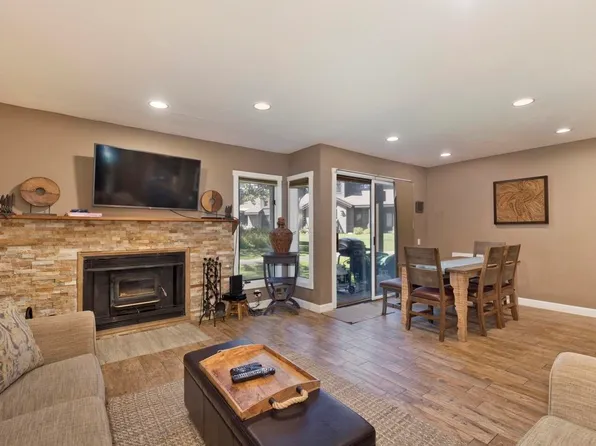 405 Snowcreek Rd APT 405, Mammoth Lakes, CA 93546