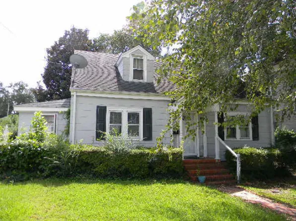 225 W Market St, Hertford, NC 27944