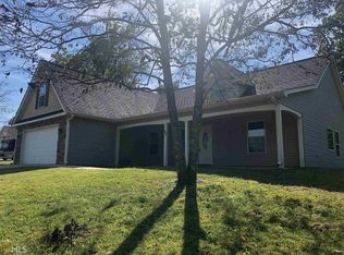 86 Tesnatee Landing Dr, Cleveland, GA 30528