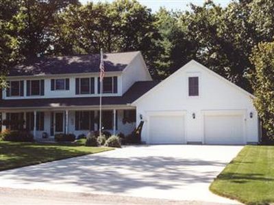 13439 Greenbriar Dr, Grand Haven, MI, 49417