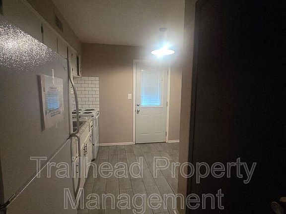 4th image of 13121 6th St APT 1