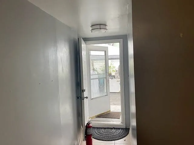 432 S 1st Ave — Photo 8
