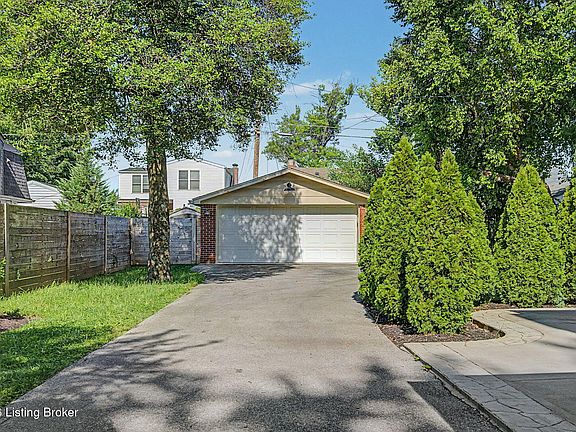 5th image of 110 Brown Ave