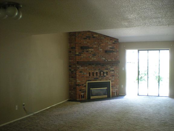 2nd image of 838 McDonald St SE #A